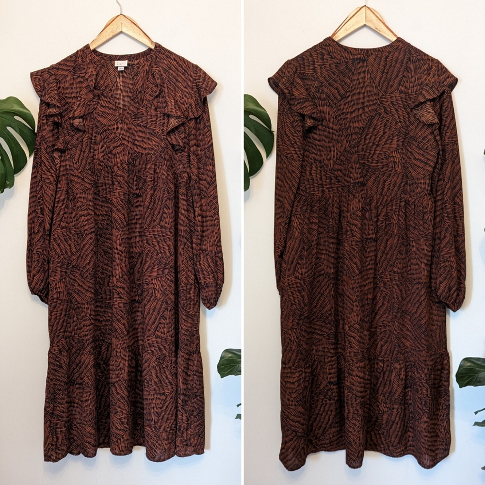 a new day | Orange + Navy Flutter Sleeve Patterned Midi Dress